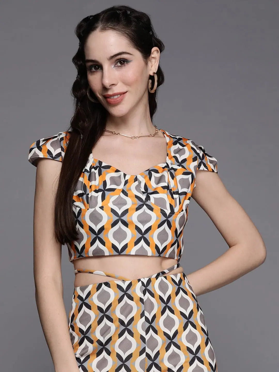 Women Mustard Geometric Print Cap Sleeves Crop Top Notch Collar Peter Pan Collar Cowl Neck