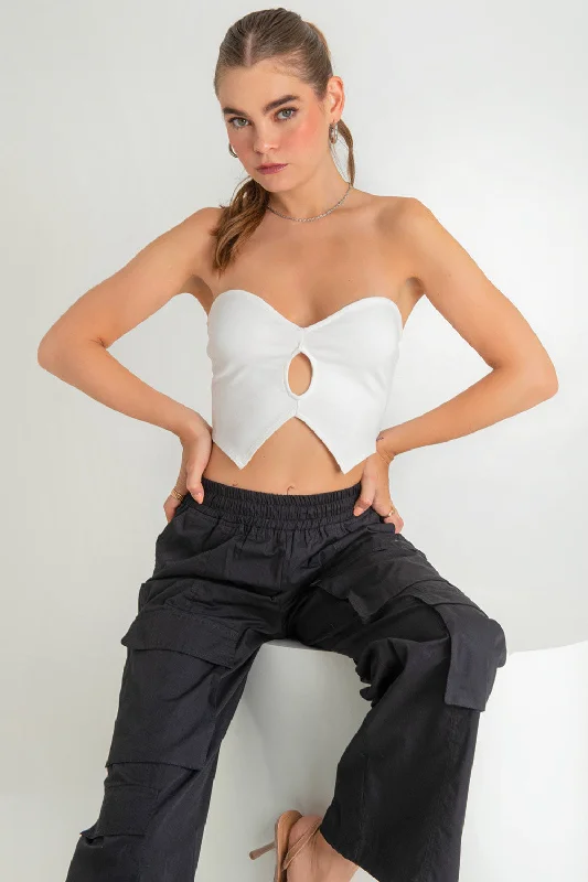 Crop top tubo de escote corazón con cut out Graphic Embroidered Appliqued